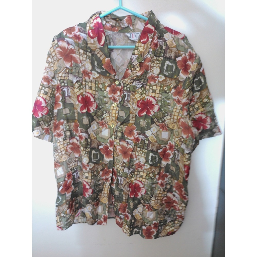 Stunt Silk Button Down Shirt Women 2X Green Red Floral Tropical Vintage Inspired